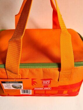 NWT!  LAST ONE!  Trader Joe's Trending MINI insulated cooler bag with a zipper